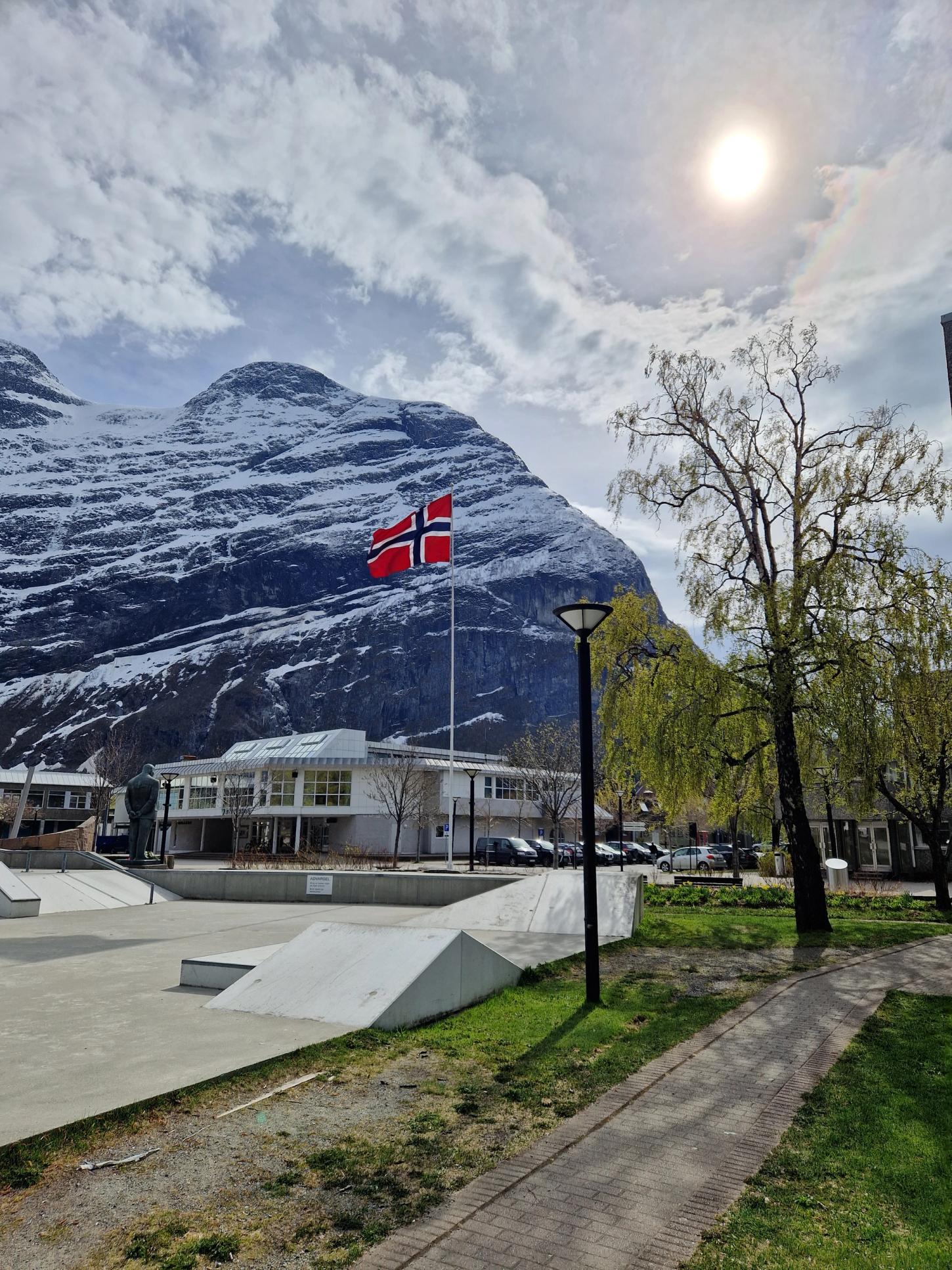 sunndal kulturhus 8. mai