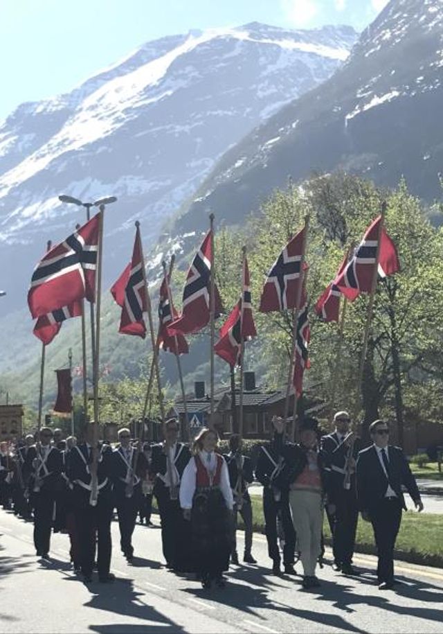 17. mai flaggborg