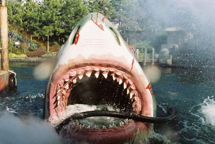 3.JAWS- 恐怖遭遇