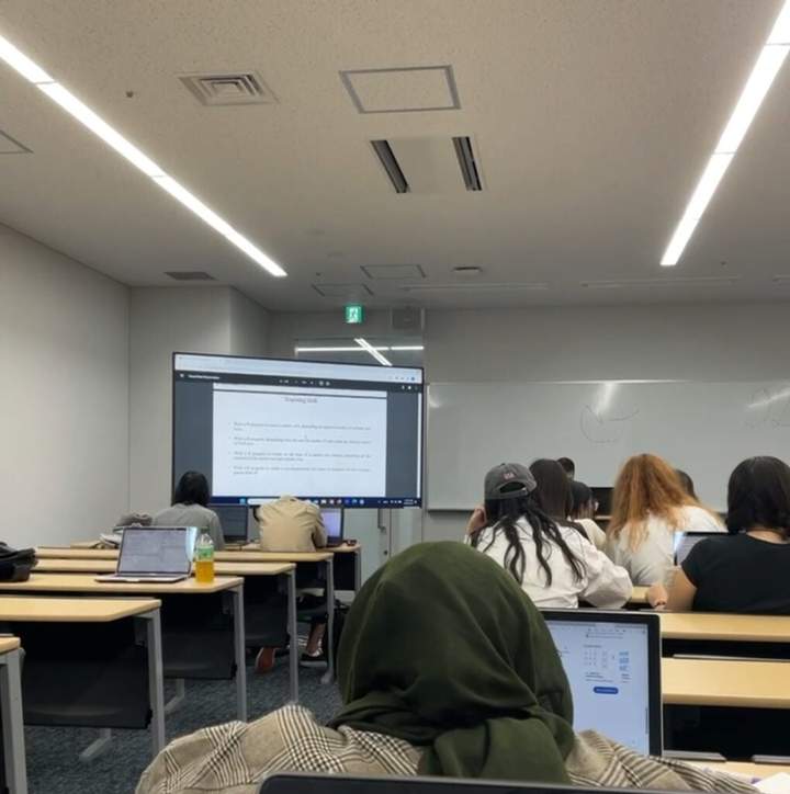 在东京国际大学的学习经历
