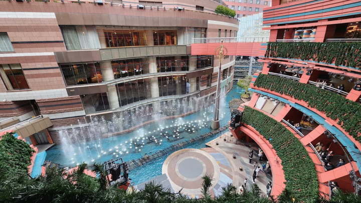Shopping and Modern Attractions Fukuoka