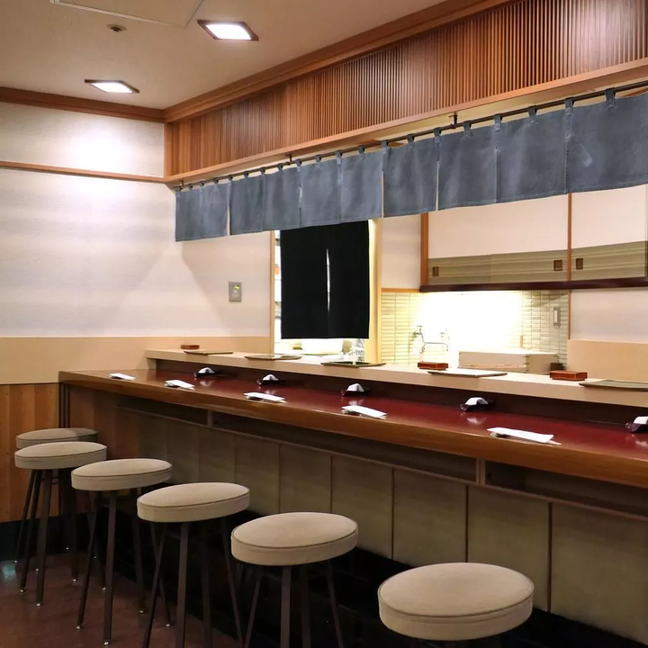 Sukiyabashi Jiro Roppongi
