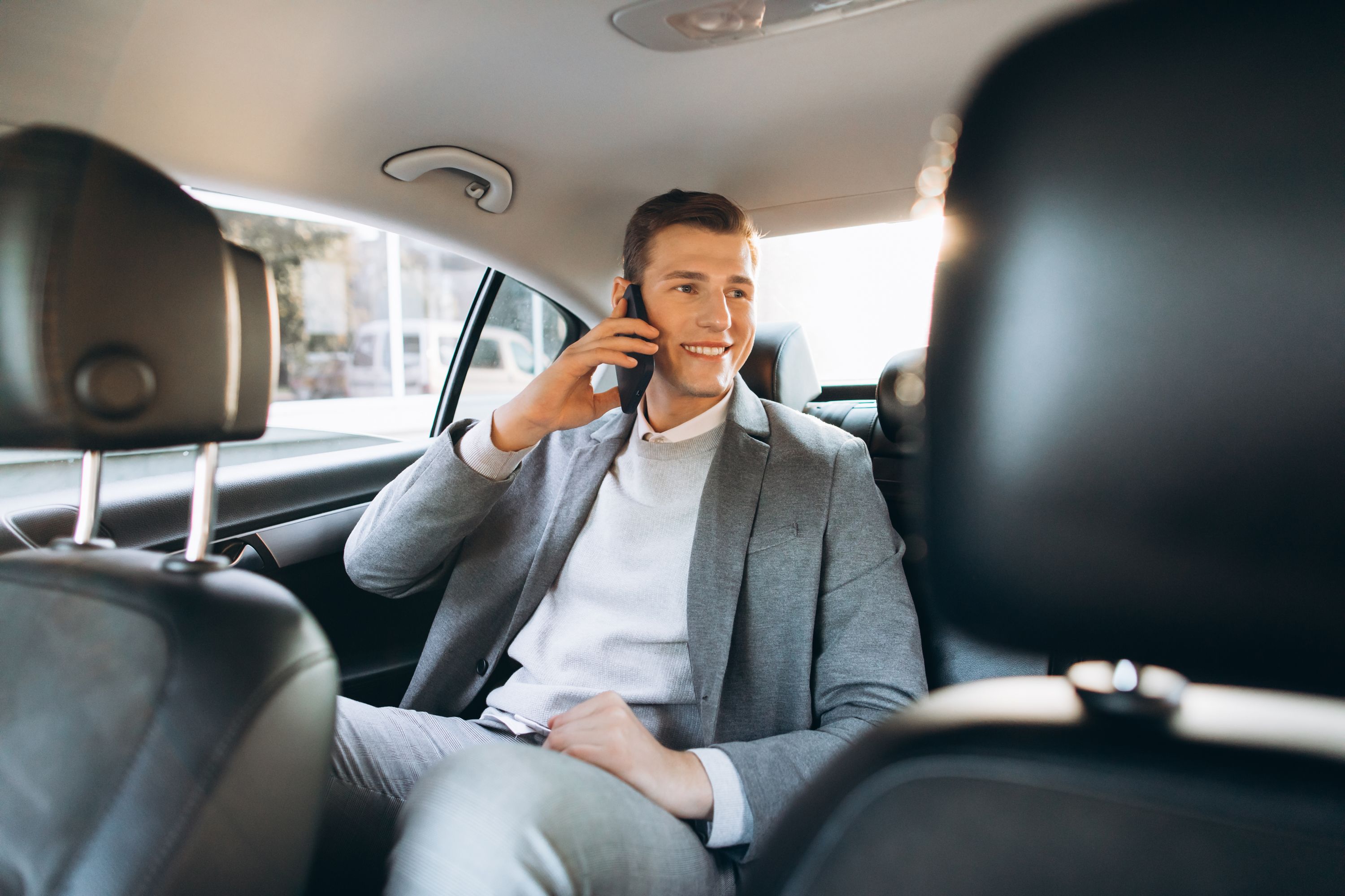 Why Book A London City Airport Transfer In Advance?