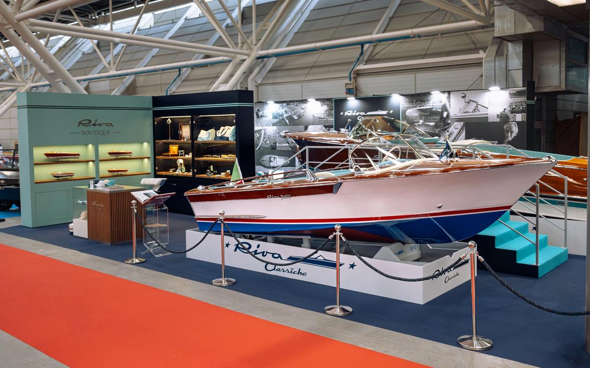 RIVA CLASSICHE ES EL SOCIO PRINCIPAL DE TIME ON SHOW, CON UN RIVA LOUNGE, UNA RIVA BOUTIQUE Y DOS EMBARCACIONES ICÓNICAS
