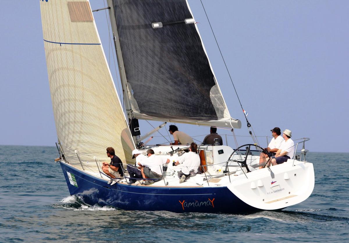 SAILING TO MANAGE: SAILING AS A BUSINESS LABORATORY