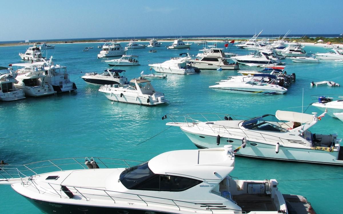 ANCHORING TECHNIQUES AND BEST PRACTICES AT THE HELM