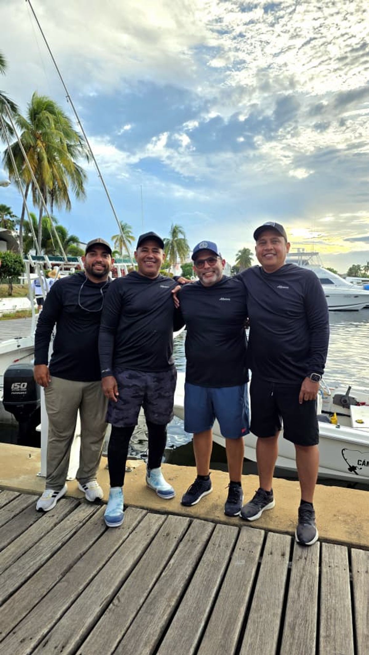 1. Champions: Team CÁNCAMO (Edson Malave, Luis Herrera, Edgar Guzmán, and Farisgol / Anzoátegui)