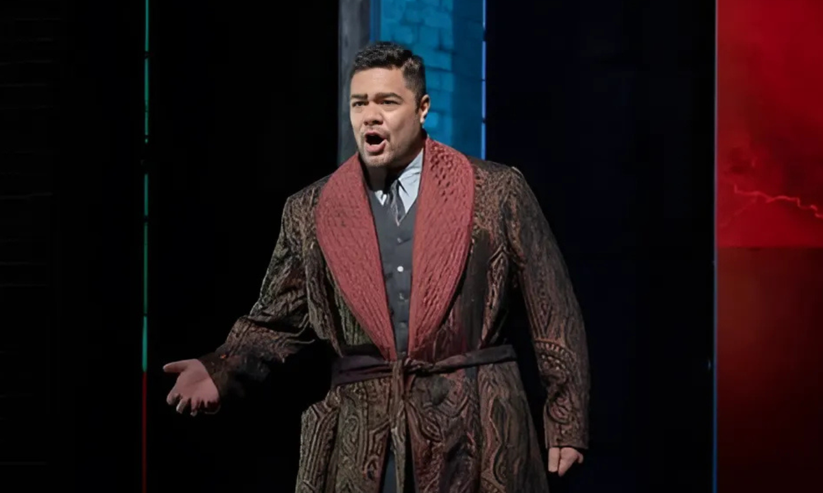 Sāmoan tenor debuts at the Met Opera