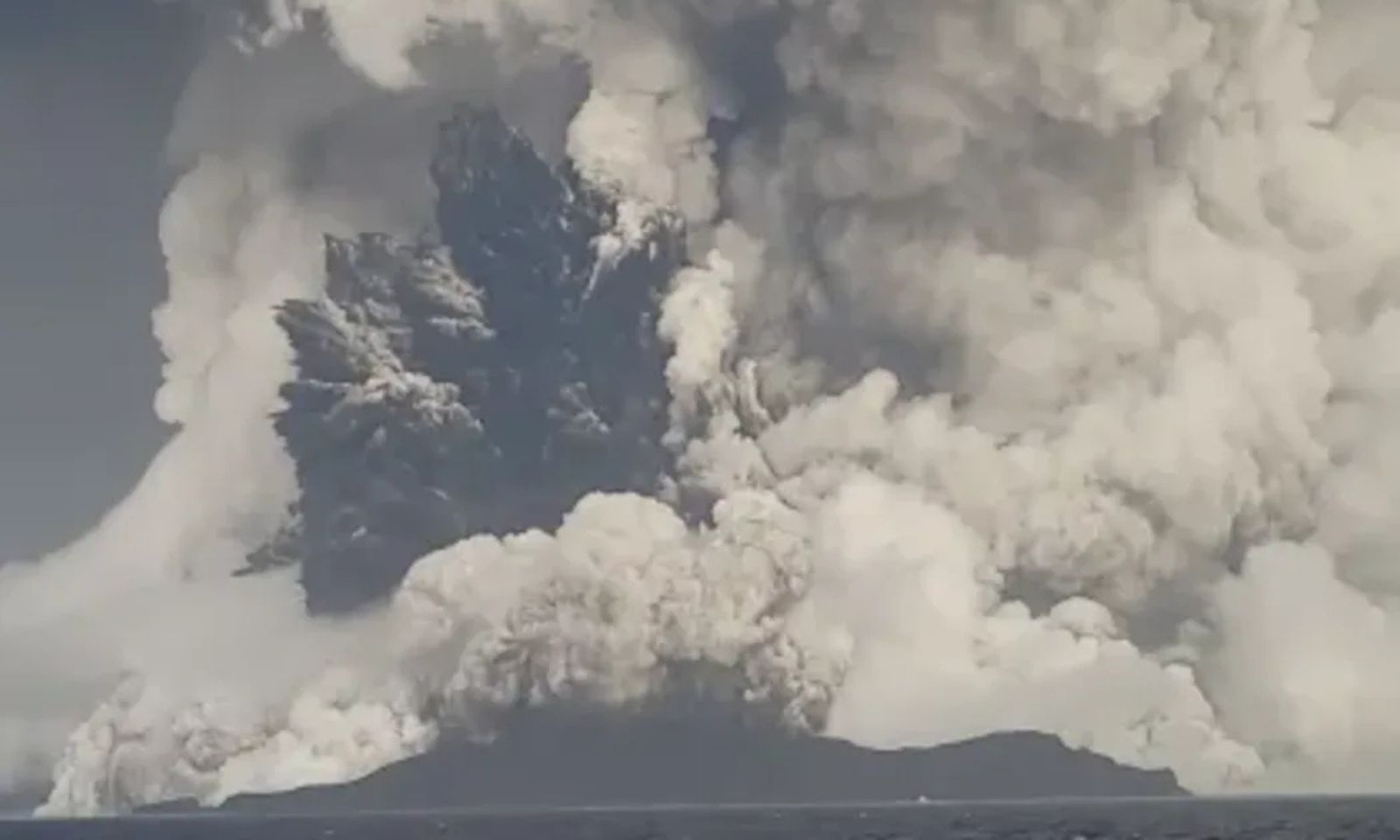 7.6-magnitude quake strikes Tonga as residents in Neiafu urged to evacuate