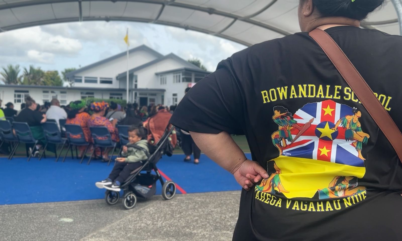 Around a hundred people attended the grand opening of Matala Mai - Aoga Ha Rowandale, the school's Niue bilingual unit on Wednesday, 10 April. Photo/PMN News