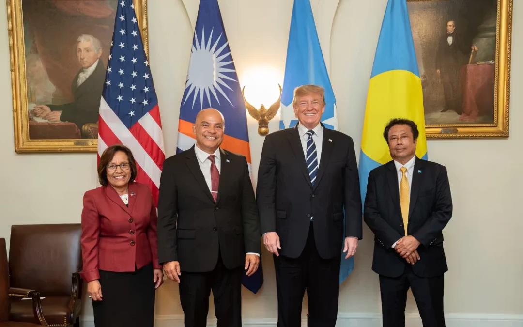 From left, President of the Marshall Islands Hilda Heine, former President of the Federated States of Micronesia David Panuelo, US President Donald Trump, and former President of Palau Tommy E. Remengesau in Washington. Photo/Faceook/US Embassy Kolonia/File