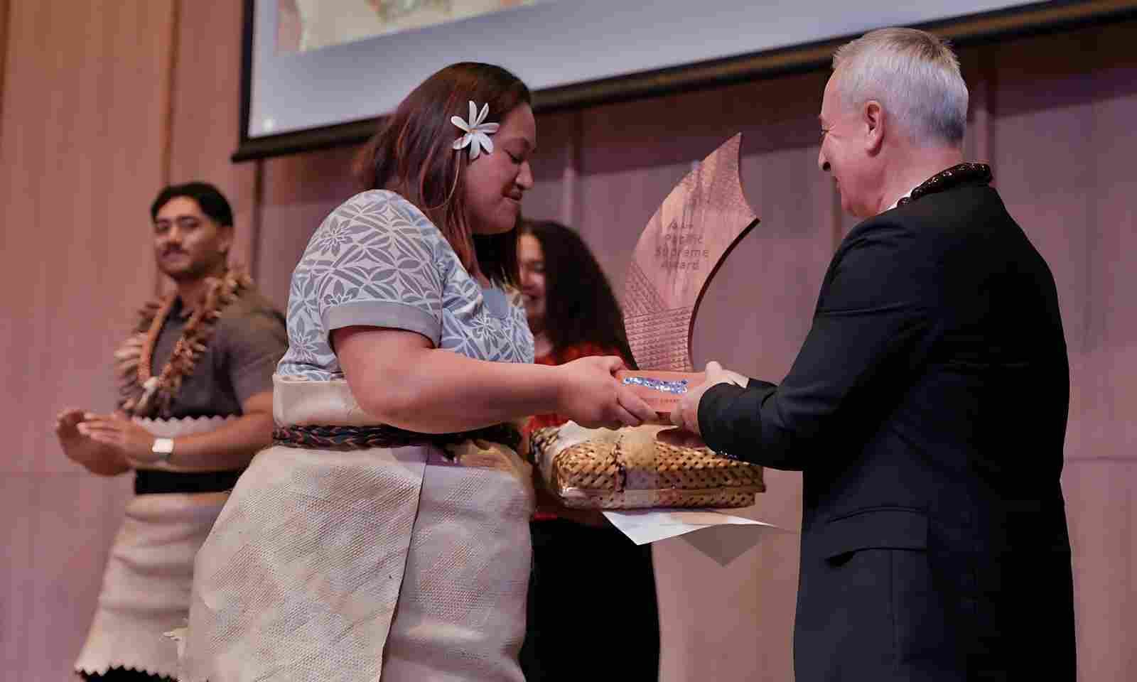 'Believe in yourself': Tongan nursing student scoops top honours