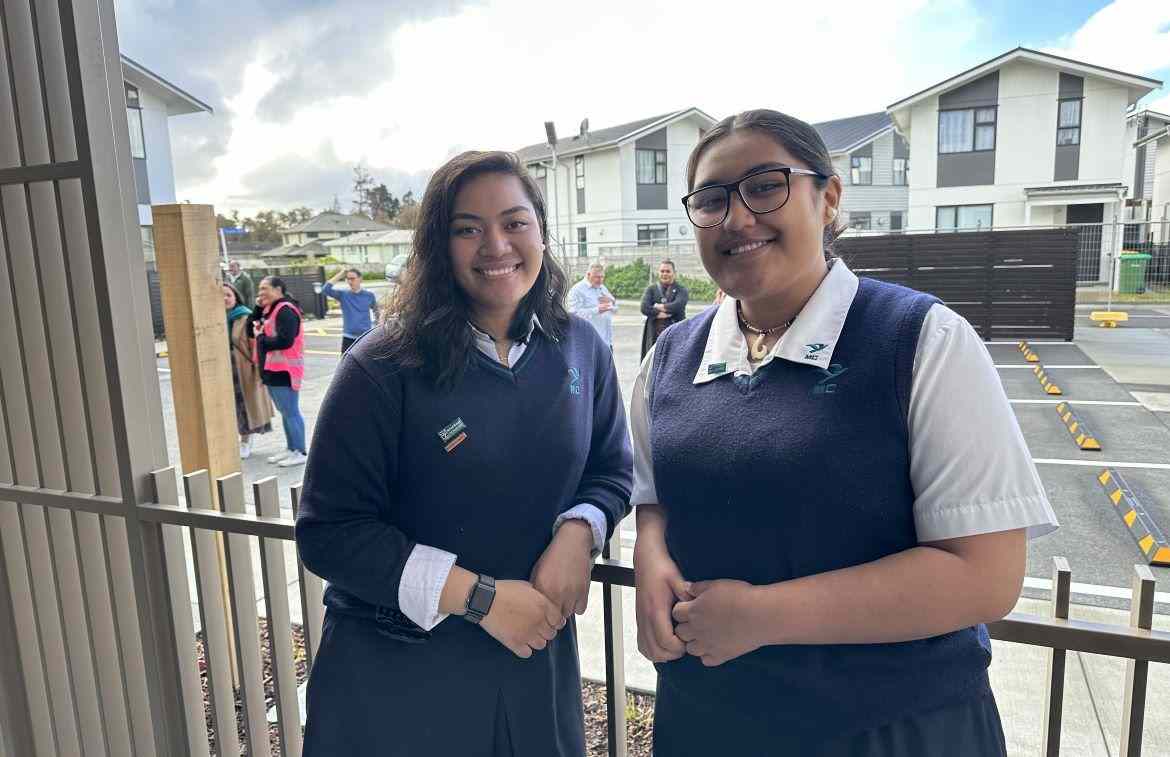 Māngere College students Tulei Salu and Caylis Masinamua. Photo/ PMN News/ Justin Latif