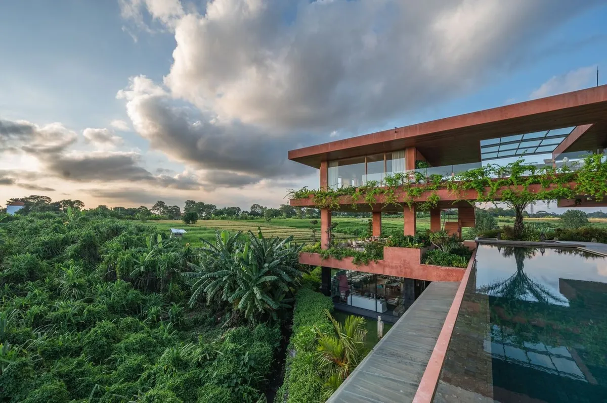 Spanish-Inspired Mansion — 6 Bedroom Grand Estate