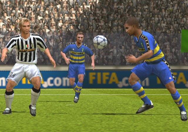 FIFA Football 2005 screenshot 4