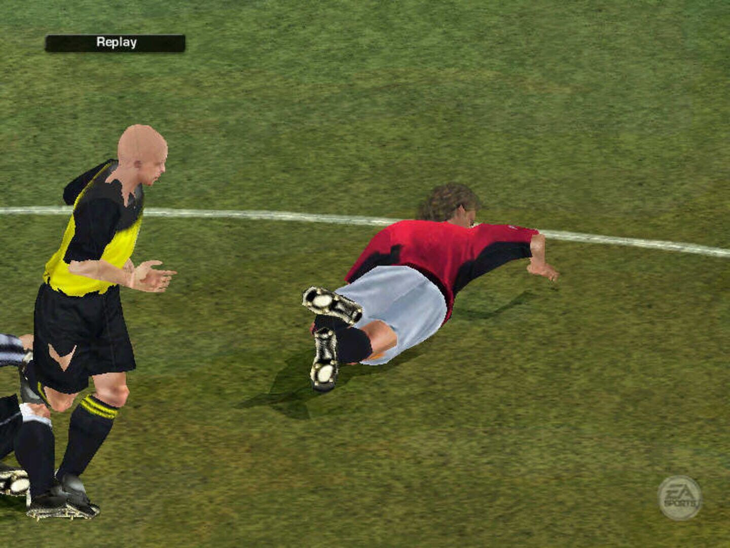 FIFA Soccer 2003 screenshot 2