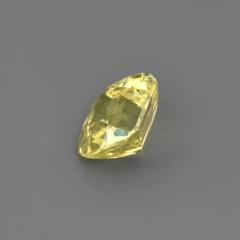 Nangi fine jewelry - yellow gemstone in gold