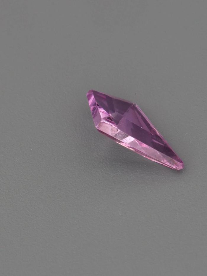 Nangi fine jewelry - pink gemstone in gold