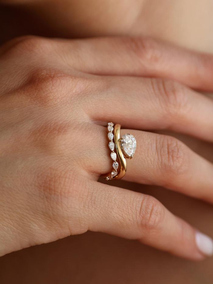 Nangi fine jewelry - ring in yellow gold