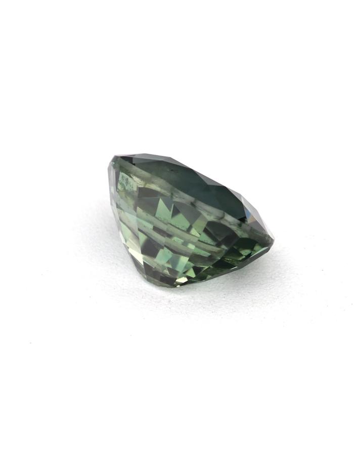 Nangi fine jewelry - green gemstone in gold