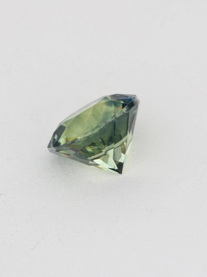 Nangi fine jewelry - green gemstone in gold