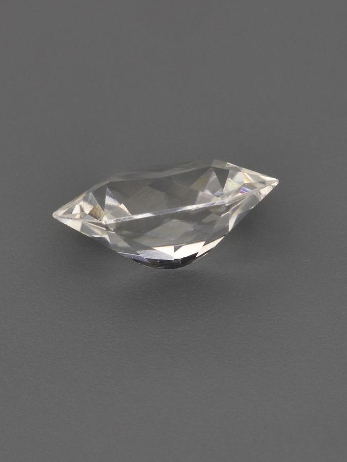Nangi fine jewelry - champagne gemstone in gold