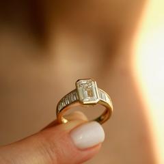 Nangi fine jewelry - white ring in gold