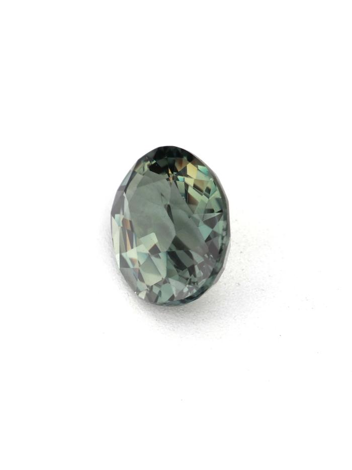 Nangi fine jewelry - green gemstone in gold
