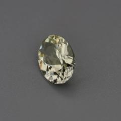 Nangi fine jewelry - green gemstone in gold