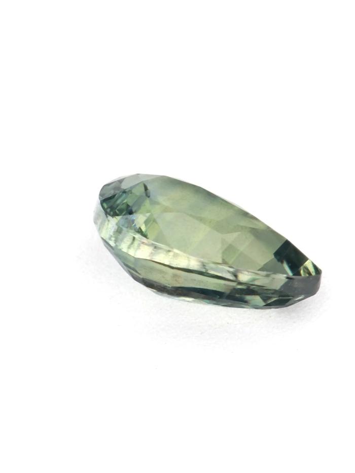 Nangi fine jewelry - green sapphire gemstone in gold