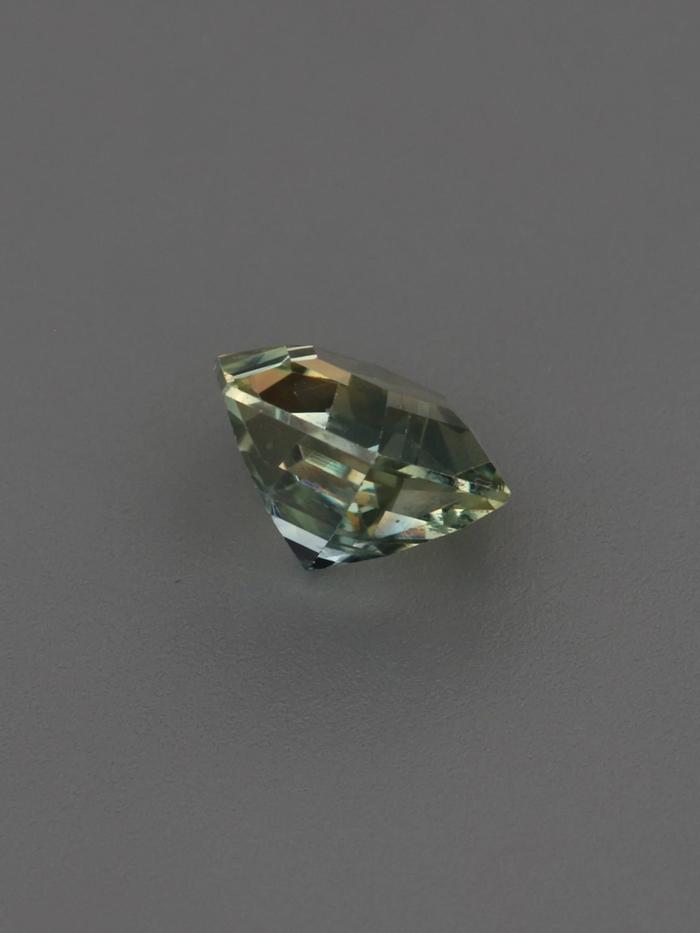 Nangi fine jewelry - teal / Peacock gemstone in gold