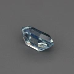 Nangi fine jewelry - blue gemstone in gold
