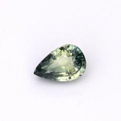 Nangi fine jewelry - green sapphire gemstone in gold