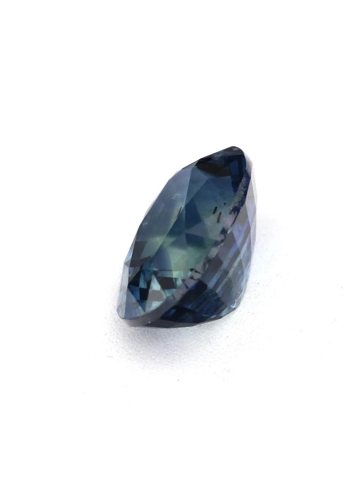 Nangi fine jewelry - teal / Peacock sapphire gemstone in gold