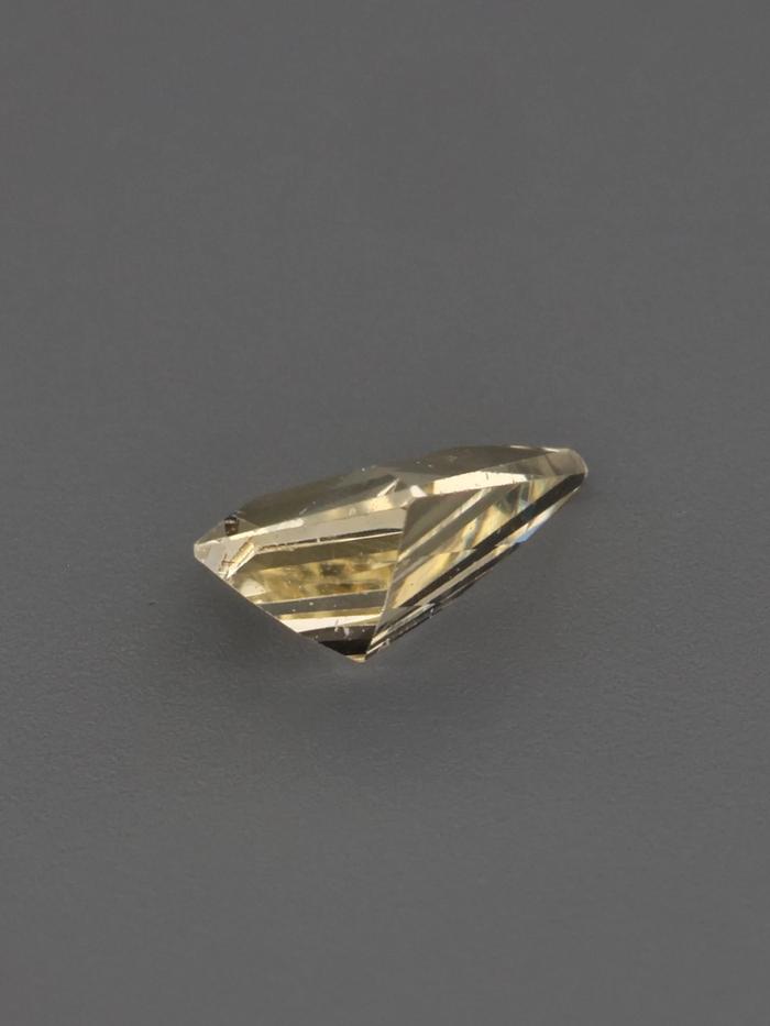 Nangi fine jewelry - champagne gemstone in gold