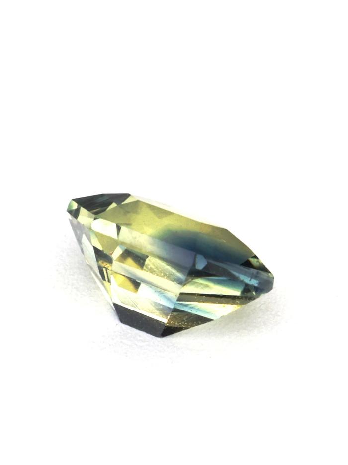Nangi fine jewelry - teal / Peacock gemstone in gold