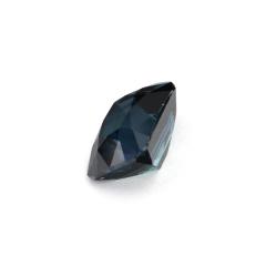 Nangi fine jewelry - green gemstone in gold