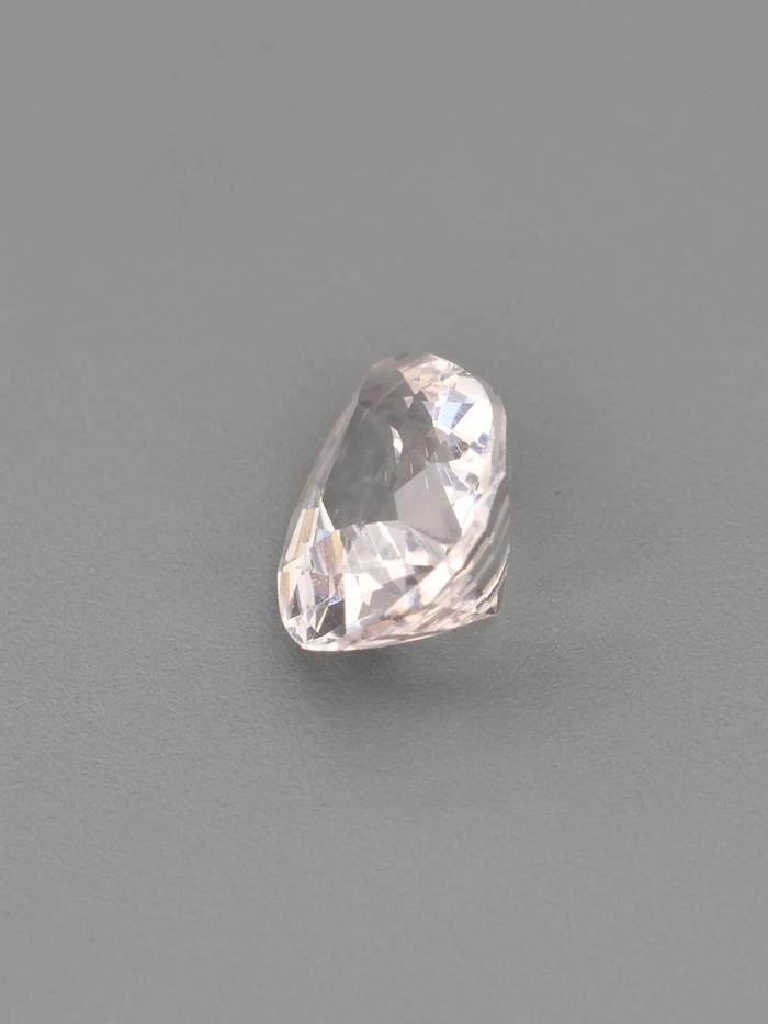 Nangi fine jewelry - champagne gemstone in gold