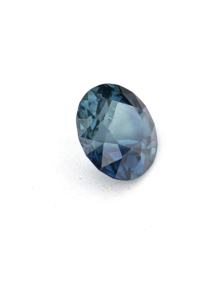 Nangi fine jewelry - blue sapphire gemstone in gold