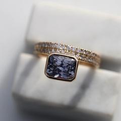 Nangi fine jewelry - purple sapphire ring in yellow gold