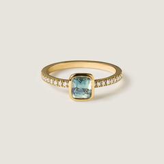 Nangi fine jewelry - teal / Peacock sapphire ring in yellow gold