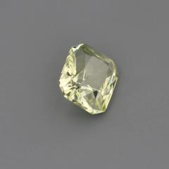 Nangi fine jewelry - yellow gemstone in gold
