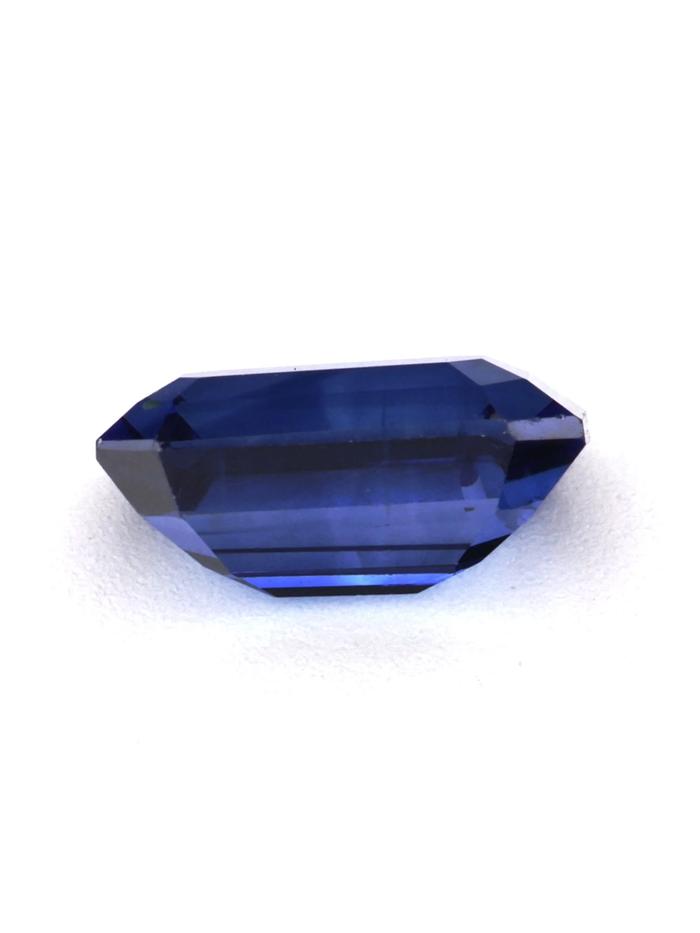 Nangi fine jewelry - blue gemstone in gold