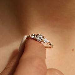 Nangi fine jewelry - white lab-grown diamond ring in gold