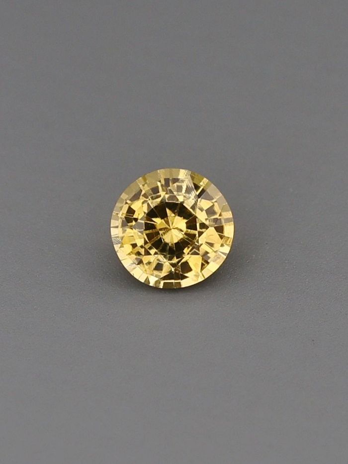 Nangi fine jewelry - yellow gemstone in gold