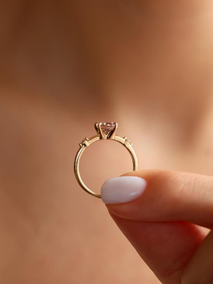 Nangi fine jewelry - champagne ring in yellow gold