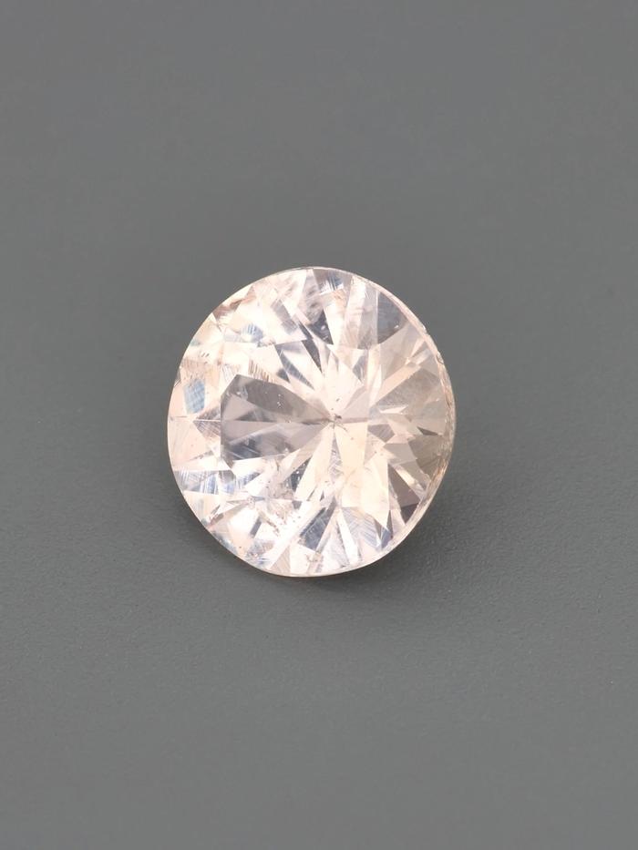 Nangi fine jewelry - champagne sapphire gemstone in gold