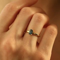 Nangi fine jewelry - blue ring in yellow gold