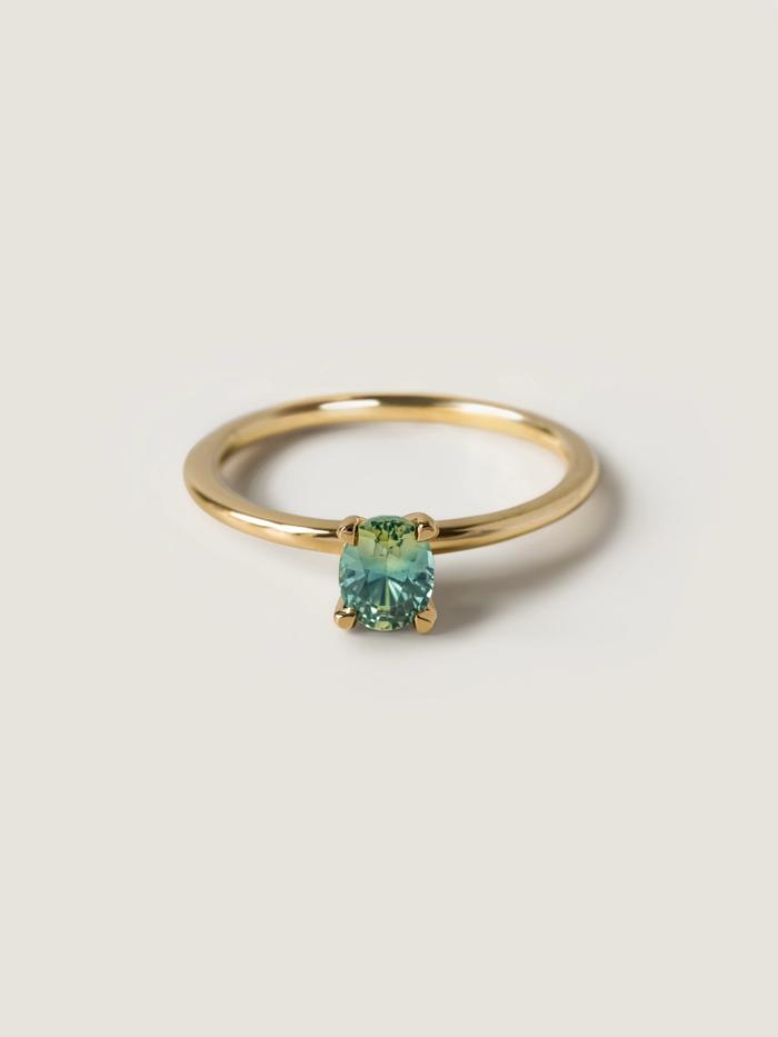 Nangi fine jewelry - green sapphire ring in yellow gold