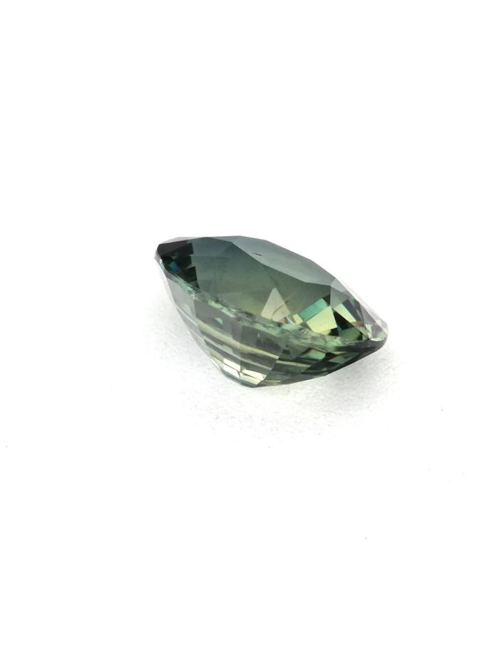 Nangi fine jewelry - green gemstone in gold